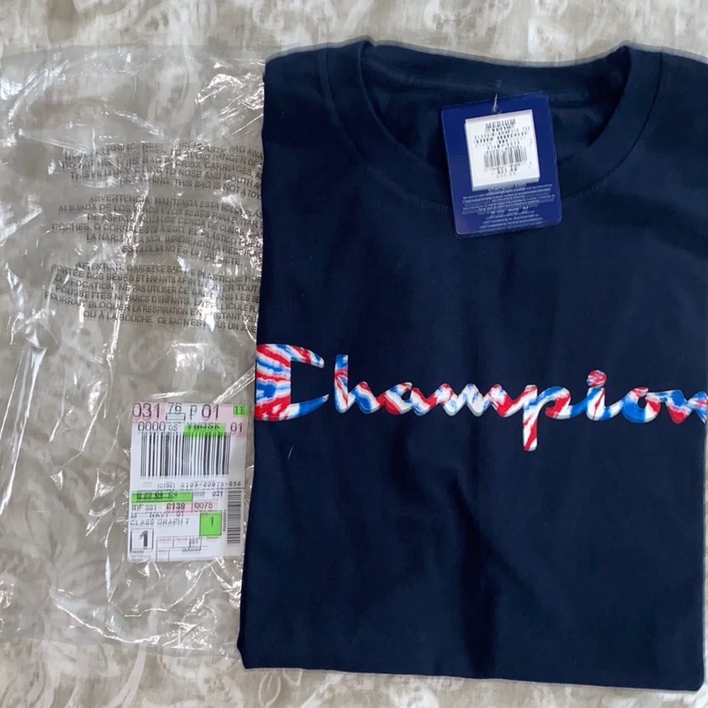 Champion T-Shirt NWT